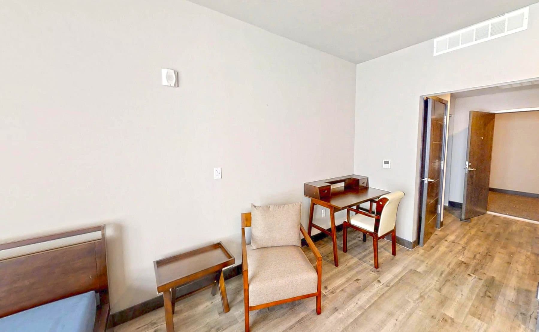 Spring 2027 Studio Sublease โ photo 3
